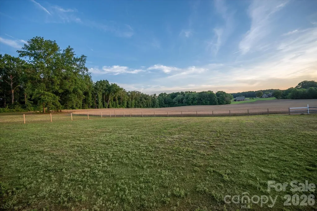 2206 Camden Road Wingate NC 28174