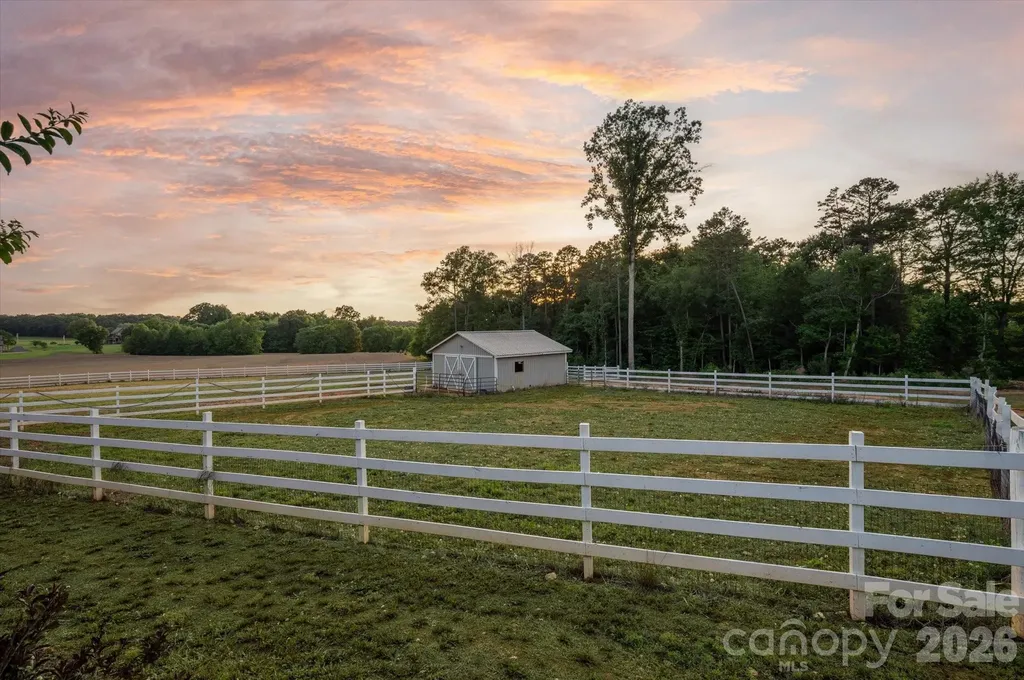 2206 Camden Road Wingate NC 28174