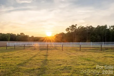 2206 Camden Road Wingate NC 28174