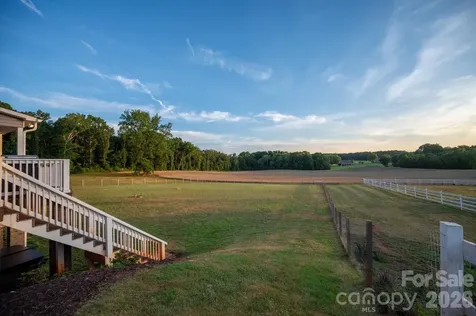 2206 Camden Road Wingate NC 28174