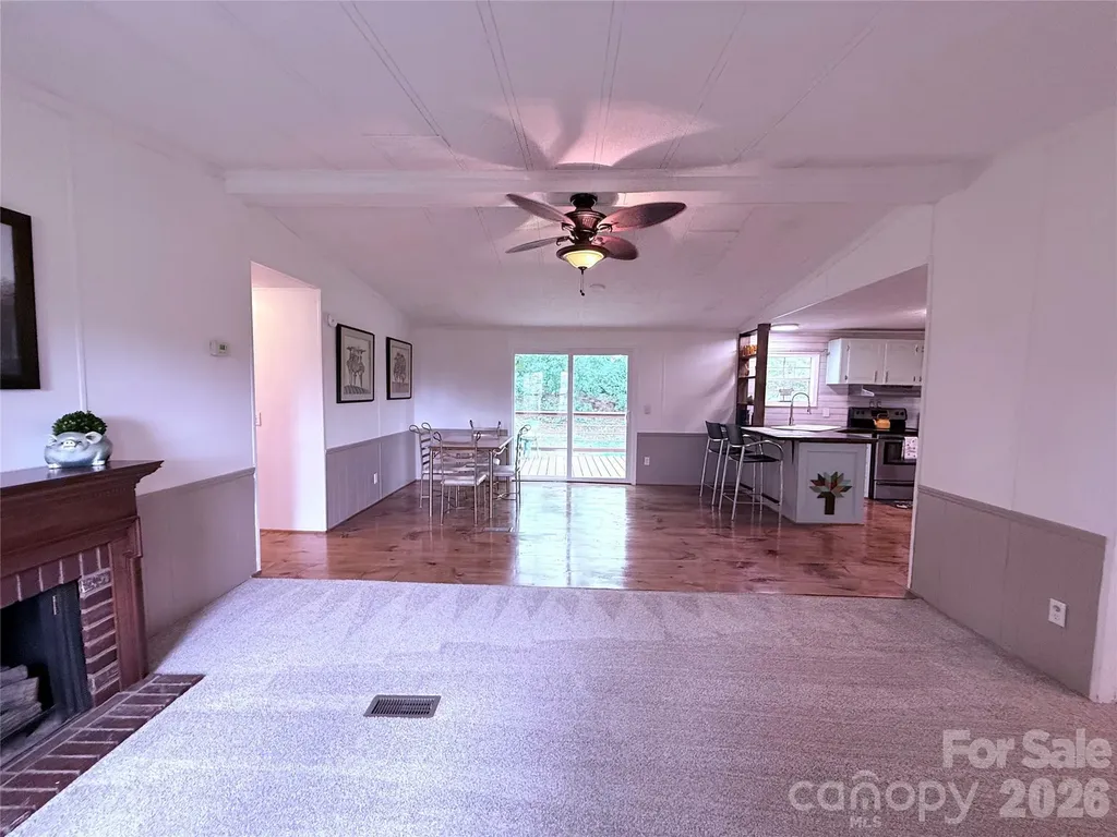 33 Honeysuckle Lane Taylorsville NC 28682