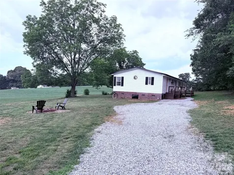 33 Honeysuckle Lane Taylorsville NC 28682