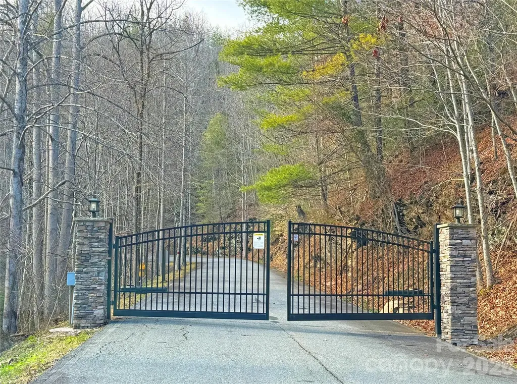 192 Pine Cone Trail Marshall NC 28753