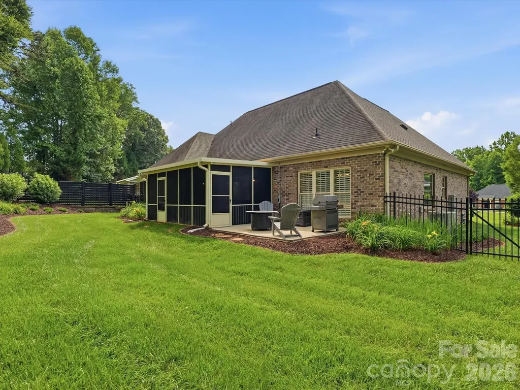 2106 Brookberry Lane Gastonia NC 28056