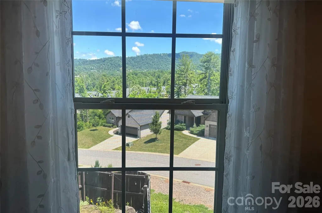 115 Water Leaf Drive Weaverville NC 28787