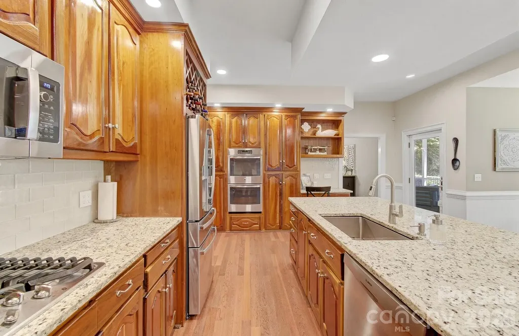 100 Perry Place Hendersonville NC 28739