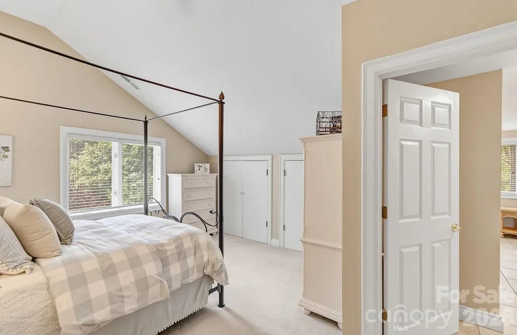 100 Perry Place Hendersonville NC 28739