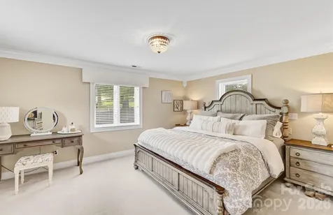 100 Perry Place Hendersonville NC 28739
