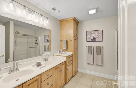 100 Perry Place Hendersonville NC 28739