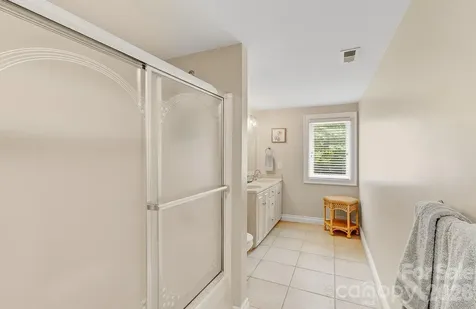 100 Perry Place Hendersonville NC 28739