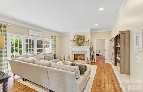 100 Perry Place Hendersonville NC 28739
