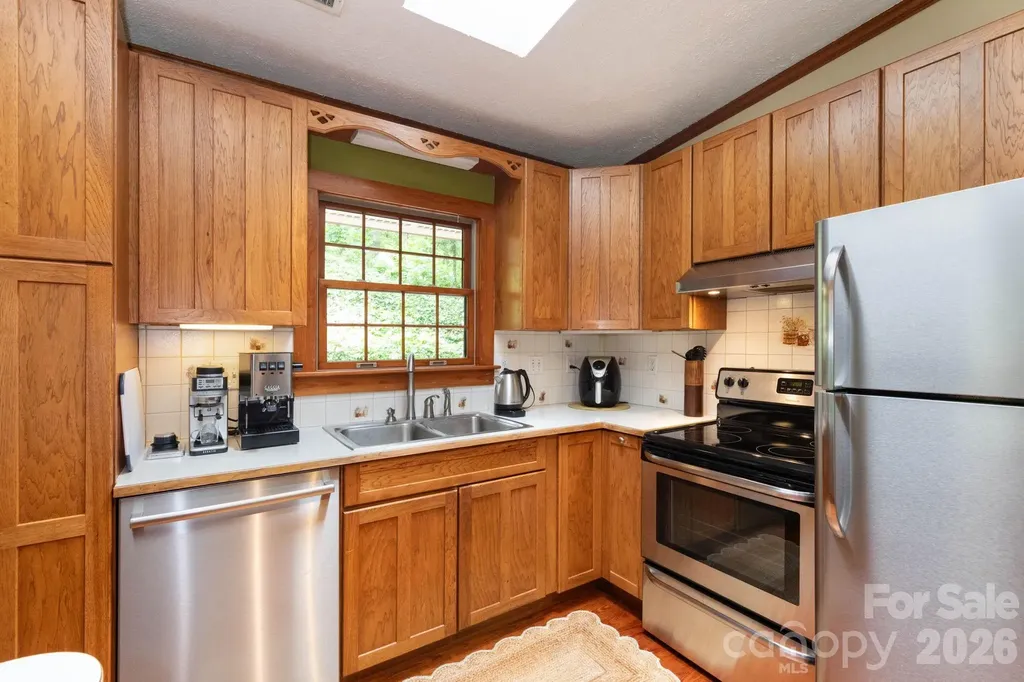 168 Blossom Ridge Leicester NC 28748