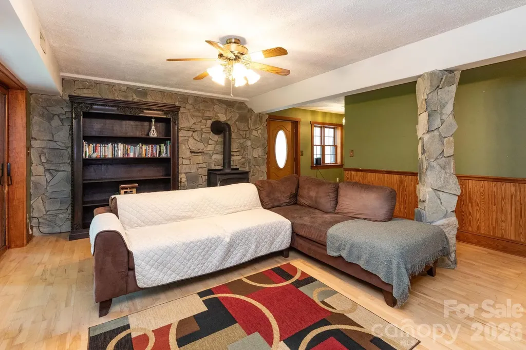 168 Blossom Ridge Leicester NC 28748