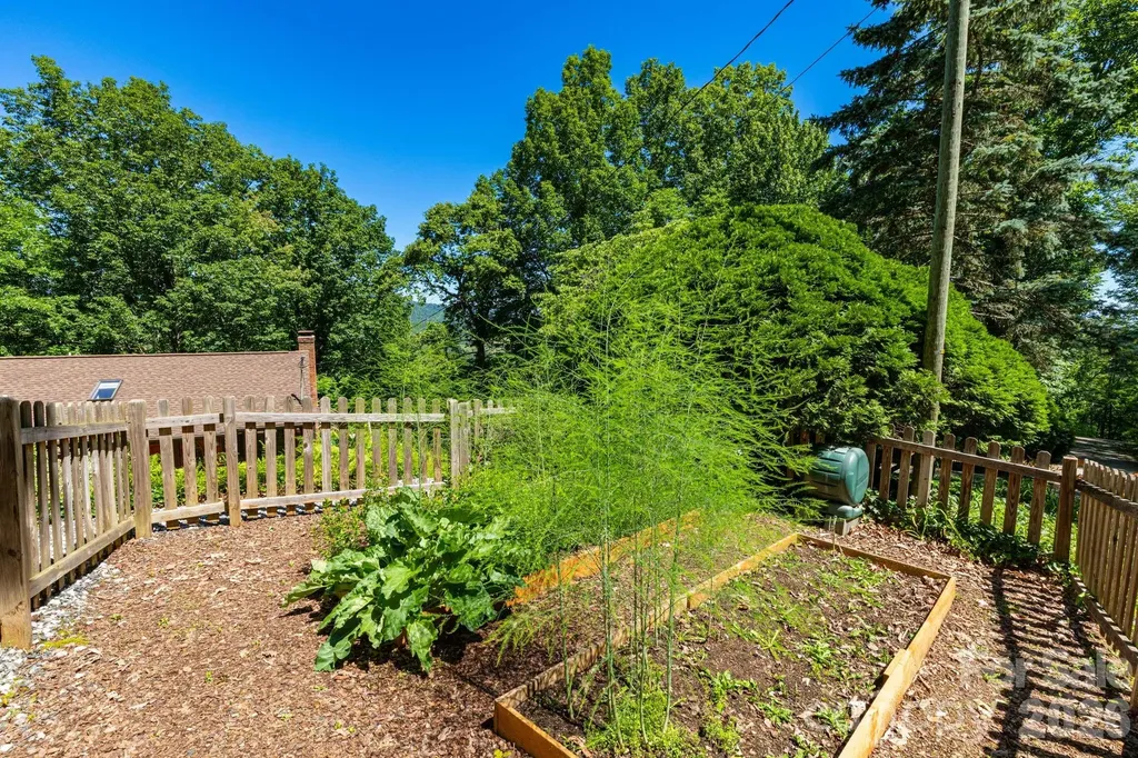 168 Blossom Ridge Leicester NC 28748