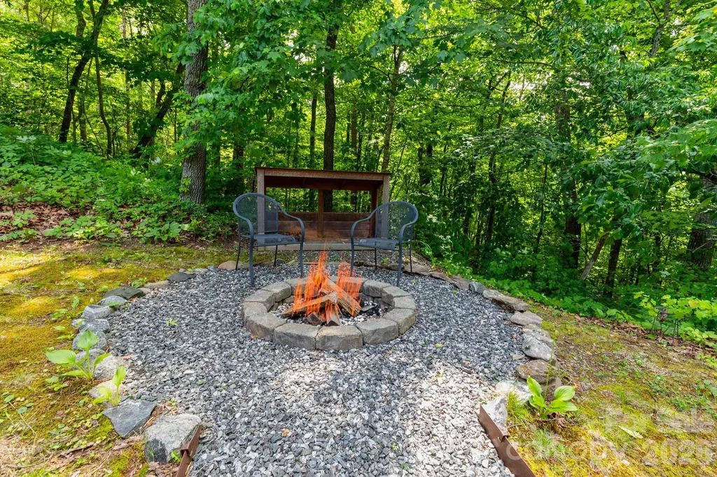 168 Blossom Ridge Leicester NC 28748