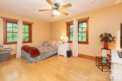 168 Blossom Ridge Leicester NC 28748