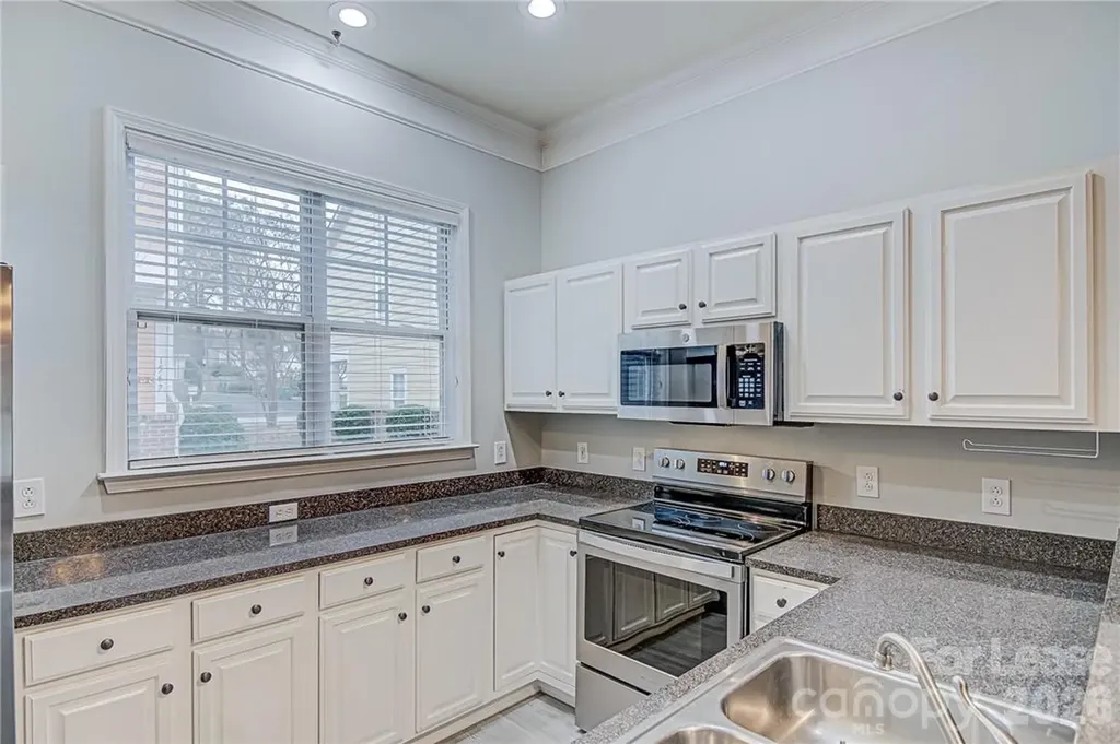 1553 Pecan Avenue Charlotte NC 28205