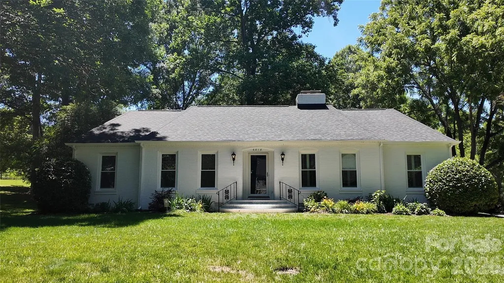 6818 Candlewyck Lane Charlotte NC 28226