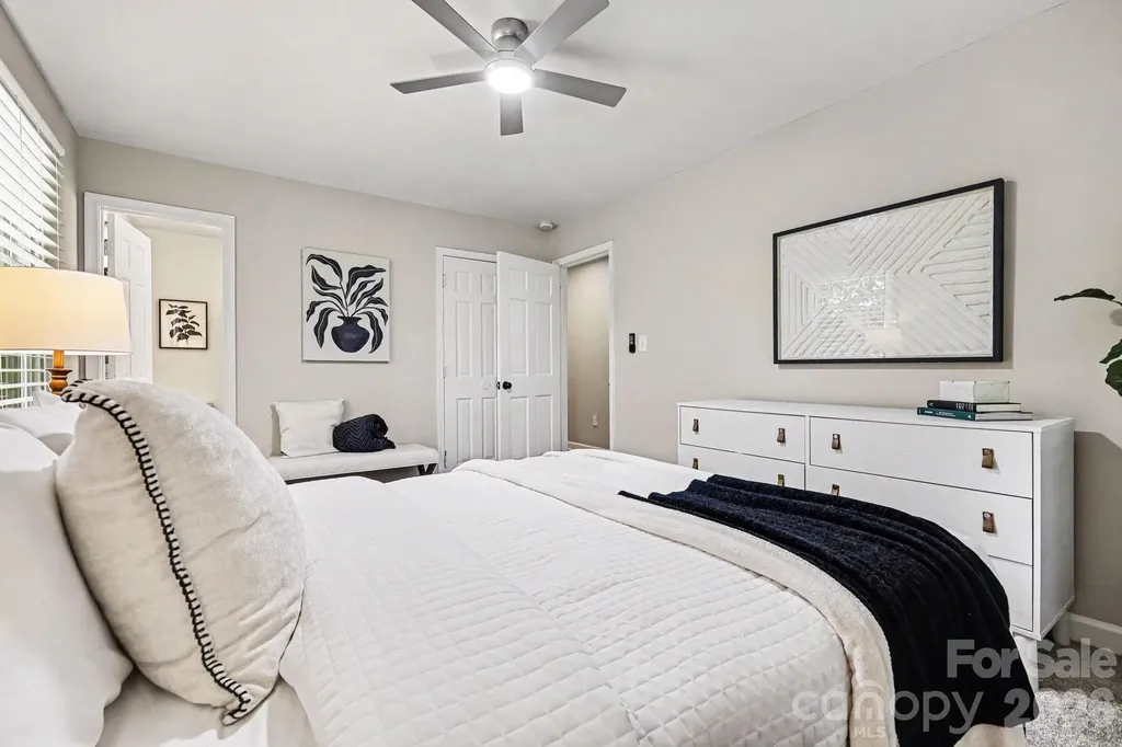 6818 Candlewyck Lane Charlotte NC 28226