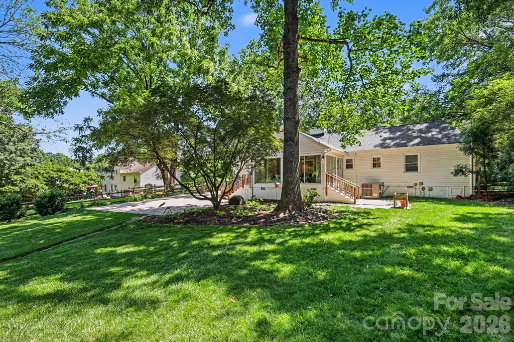 6818 Candlewyck Lane Charlotte NC 28226