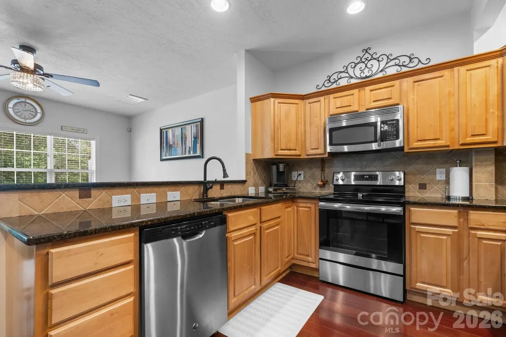 2010 Talbot Lane Hickory NC 28602