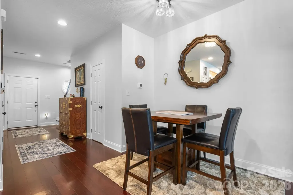 2010 Talbot Lane Hickory NC 28602