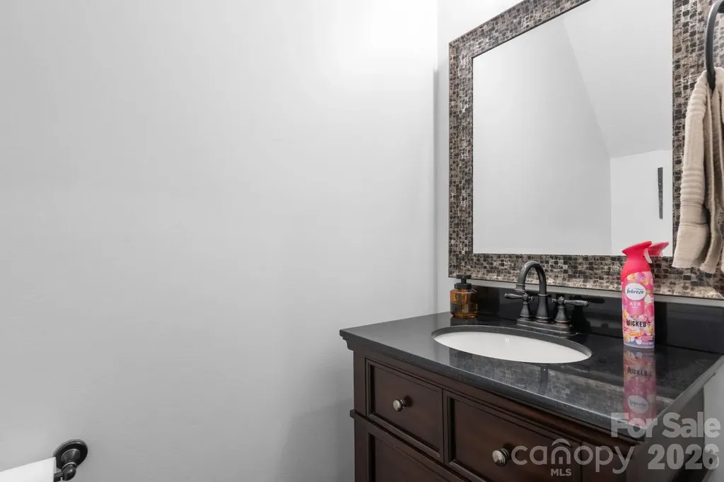 2010 Talbot Lane Hickory NC 28602