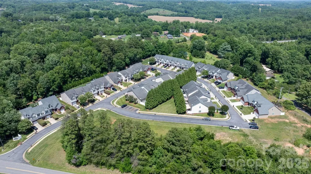 2010 Talbot Lane Hickory NC 28602