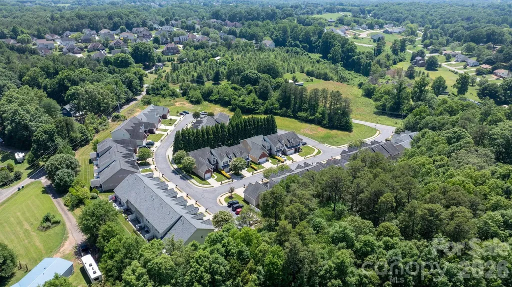 2010 Talbot Lane Hickory NC 28602