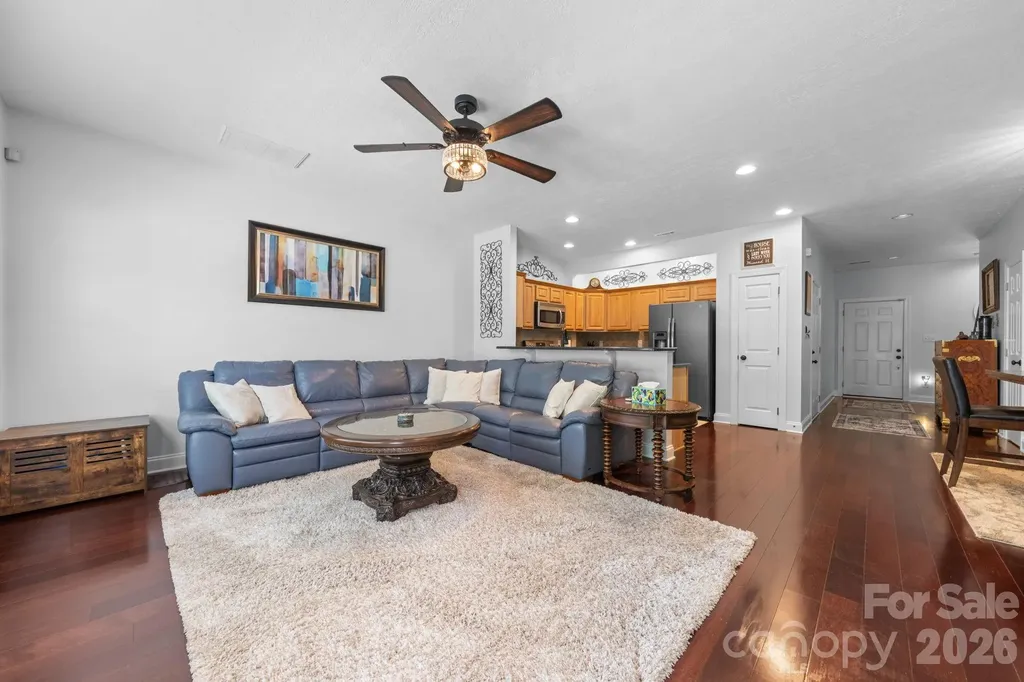 2010 Talbot Lane Hickory NC 28602