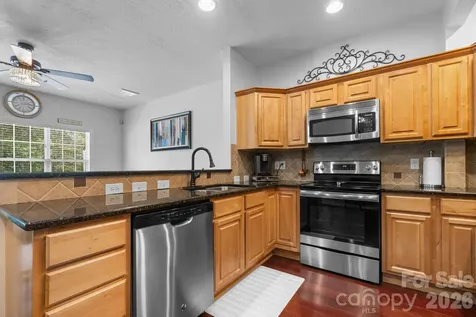 2010 Talbot Lane Hickory NC 28602