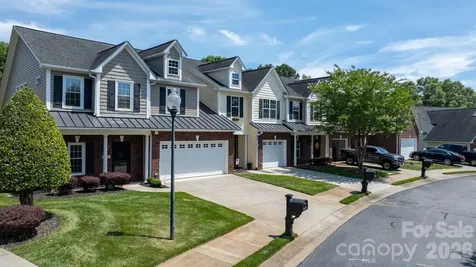 2010 Talbot Lane Hickory NC 28602