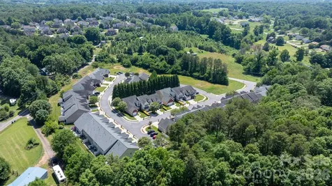 2010 Talbot Lane Hickory NC 28602