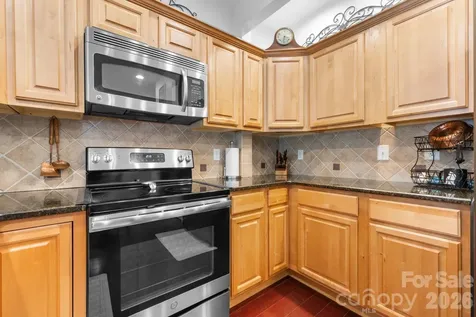 2010 Talbot Lane Hickory NC 28602
