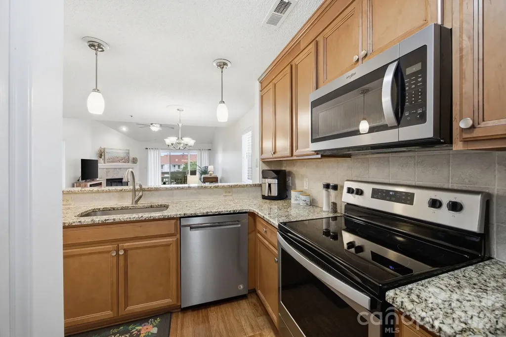 18009 Kings Point Drive Cornelius NC 28031