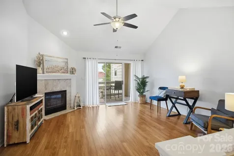 18009 Kings Point Drive Cornelius NC 28031