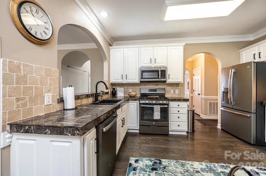 5700 Crown Terrace Hickory NC 28601