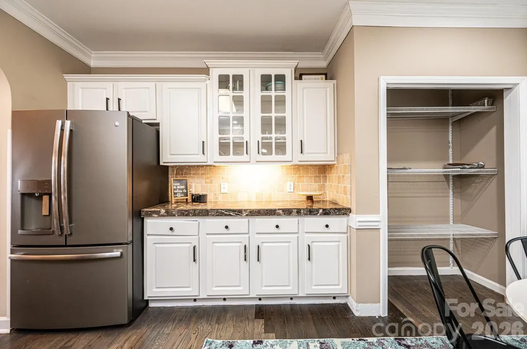 5700 Crown Terrace Hickory NC 28601