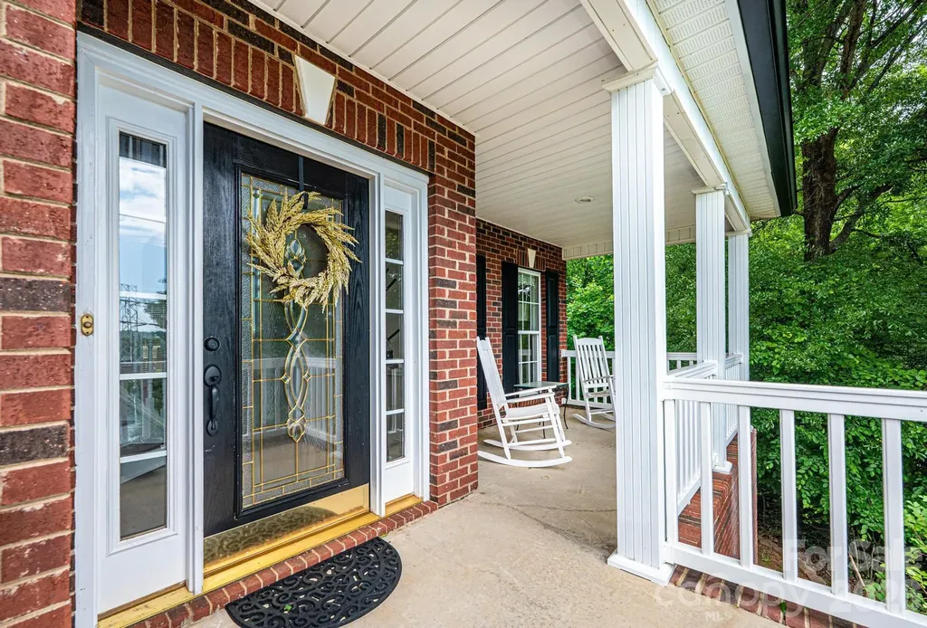 5700 Crown Terrace Hickory NC 28601
