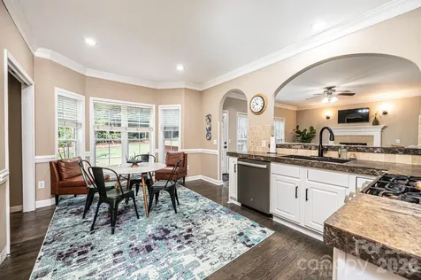 5700 Crown Terrace Hickory NC 28601