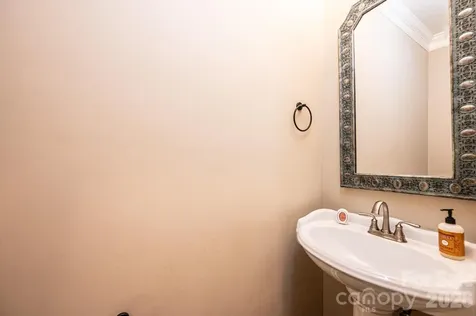 5700 Crown Terrace Hickory NC 28601