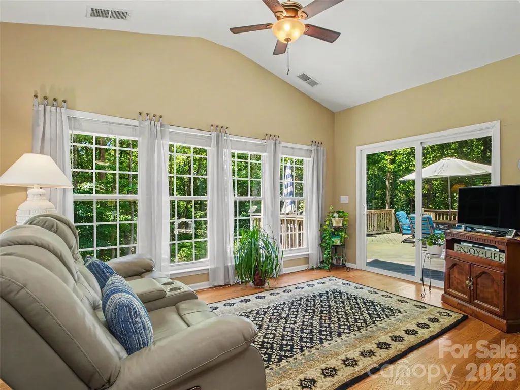 161 Montrose Drive Mooresville NC 28115