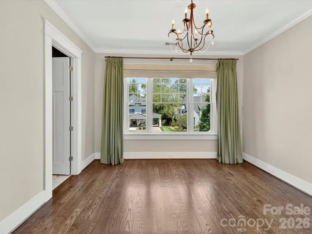 221 Anthony Circle Charlotte NC 28211