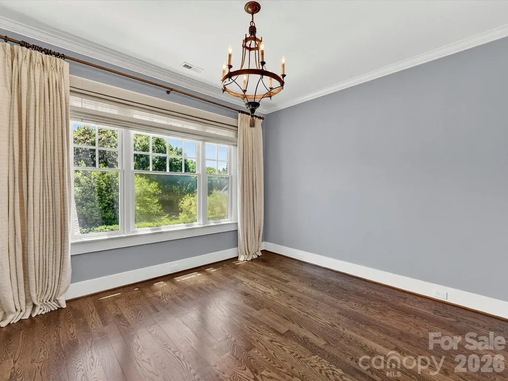221 Anthony Circle Charlotte NC 28211