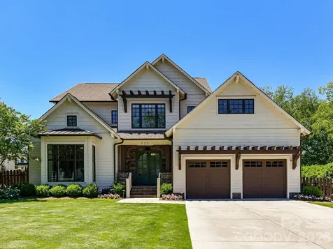 221 Anthony Circle Charlotte NC 28211