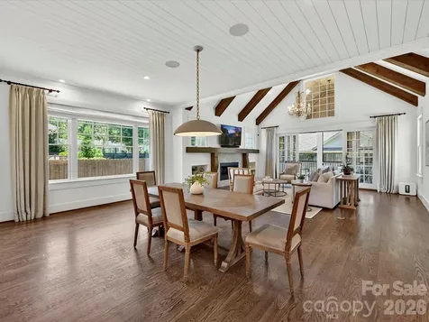 221 Anthony Circle Charlotte NC 28211