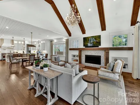 221 Anthony Circle Charlotte NC 28211