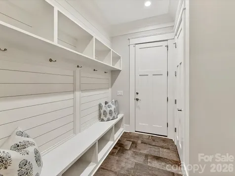 221 Anthony Circle Charlotte NC 28211
