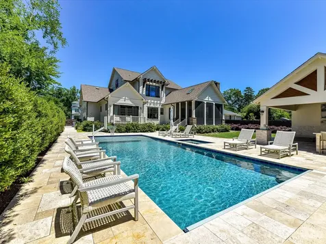 221 Anthony Circle Charlotte NC 28211