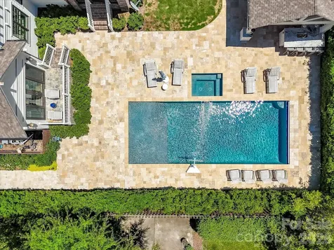 221 Anthony Circle Charlotte NC 28211